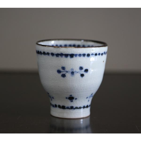 砥部焼　小花文　湯呑　ブルー　 陶彩窯　 焼き物　陶器