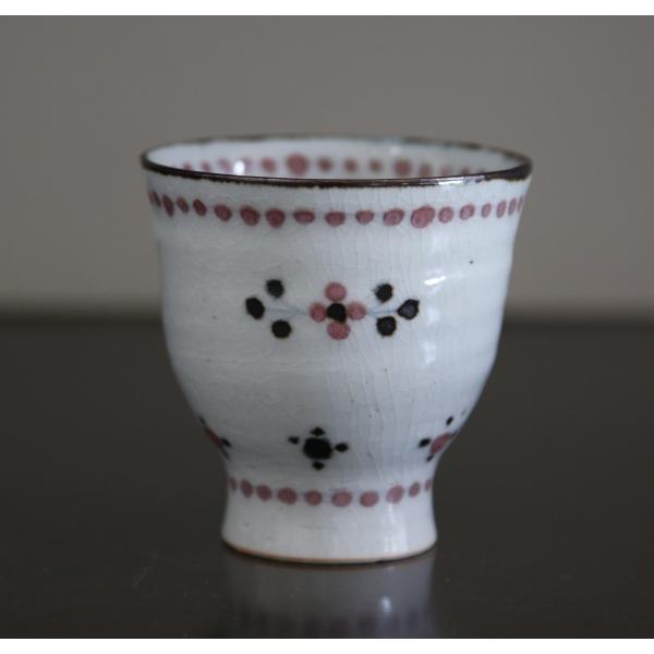 砥部焼　小花文　湯呑　ピンク　 陶彩窯　 焼き物　陶器