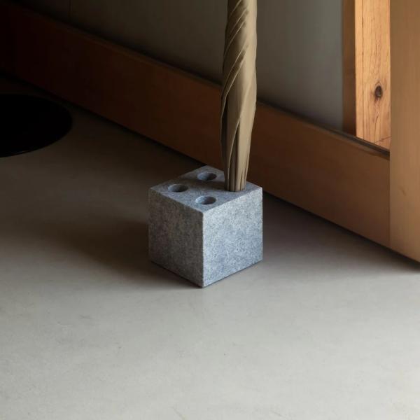 傘立て　キューブ　SS - UMBRELLA STAND / cube / komame 　庵治石 ...