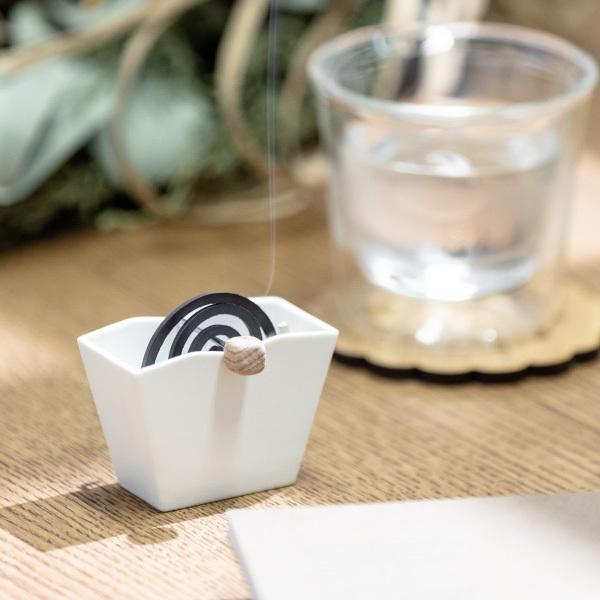 KUSU HANDMADE くすのき香10巻+吉田焼お香立て【白】