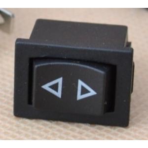 3P ON-OFF-ONロッカースイッチ（モーメンタリ）125V/10A 250V/6A！