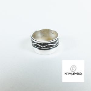 インディアンジュエリー ナバホ族 Henry Mariano ヘンリー・マリアーノ