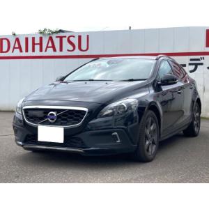 【支払総額1,643,000円】中古車 ボルボ V40クロスカントリー スマートキー/ナビ/TV/ETC｜kurumaerabi