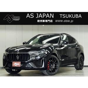 【支払総額6,180,000円】中古車 マセラティ レヴァンテ 1オナ 黒革 全周カメラ OP21AW 赤キャリパ-｜kurumaerabi