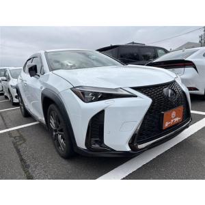 【支払総額2,366,000円】中古車 レクサス UX 禁煙車