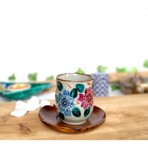 九谷焼 高級 陶磁器 湯呑 大 濃い塗り牡丹 裏絵(Kutani teacup