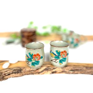 九谷焼 高級 陶磁器 夫婦湯呑 金糸梅に鳥 裏絵( Kutani Teacup