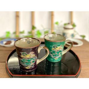 ‼️高級品‼️九谷焼　コーヒーカップ　秋草　ペア 九谷焼 高級 陶磁器 ペアマグカップ 椿に鳥 黄色塗り&宝尽くし 緑塗り