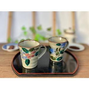 九谷焼 高級 陶磁器 ペアマグカップ コンビ山茶花＆がく紫陽花ブルー＋ブルー (Kutani pair mug)おしゃれ 手描き 花柄 ハート