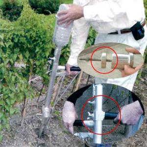 定量肥料施肥機　アルミ追肥機 アルミ追肥機 ペットボトルタイプ 穴肥器 : あっと解消 Yahoo!店