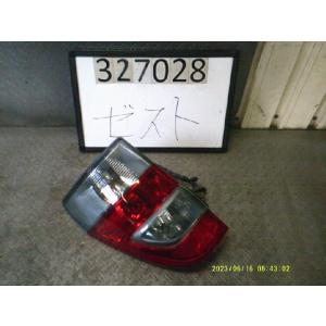 ゼスト CBA-JE2 左テールランプ スパークW 4WD P07A 4DT B92P A 33551-SYA-N11
