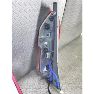N-BOX 6BA-JF4 右テールランプ L...の詳細画像3