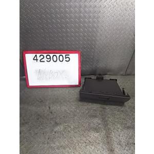 Ｎ−ＢＯＸ 6BA-JF4 グローブBOX L 4WD S07BNA CVT G547P G