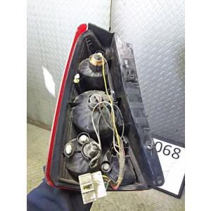 プレオ EBD-RV2 右テールランプ A 4...の詳細画像3