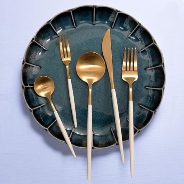 Cesa beams カトラリーセット　食洗器対応　プラチナシリーズ5本　クチポール風　スプーン フ...