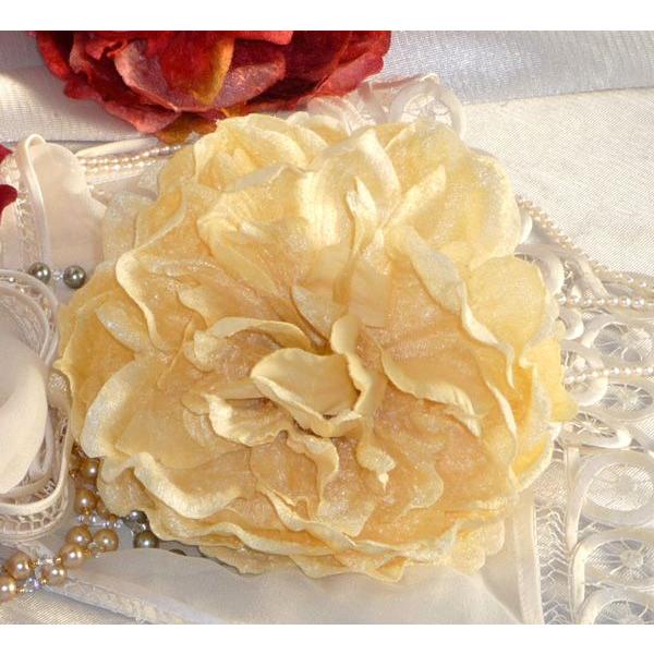 コサージュ兼髪飾り 幻想しゃくやくホワイティ