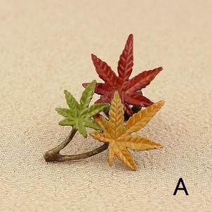 タックピン・ラベルピン・ブローチ（黄銅製）紅葉・もみじ