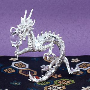 置物 干支（銀製）辰・龍 雲龍・うんりゅう 中