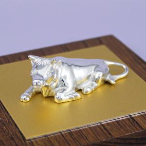 置物 干支(銀製)丑・牛・うし 座牛 大の詳細画像1