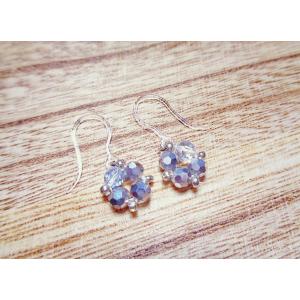 P1141LCSV　ピアス 樹脂ピアス 金属アレルギー対応 金アレ  ビーズステッチ 小さめ　クリスタルシルバー