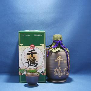 千鶴 特製徳利陶器 お猪口付き 25° 720ml 神酒造 芋焼酎