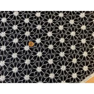 ガーベラ柄の刺繍生地 レース生地 国産 (4色...の詳細画像2