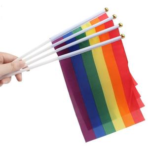Kingsie レインボー旗 20枚セット フラッグ LGBT 同性愛 プライド 平和 自由 平等 イベント 飾り ポリエステル (14*21cm)｜laconc21