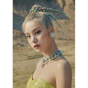 ITZY(イッジ) NOTSHYYEJI(イェジ) A4ハングル半切表つき下敷き