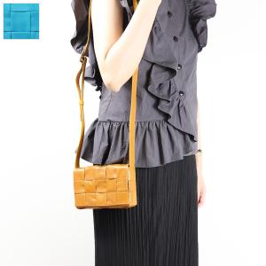 BOTTEGA VENETA ボッテガヴェネタ Phone Purch カセット フォン