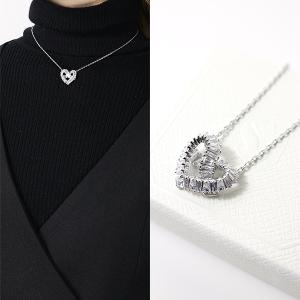 SWAROVSKI（スワロフスキー） ネックレス Matrix Pendant マトリックス