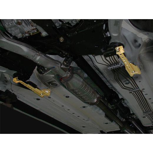 フロントメンバーサポートバー ミツビシ ランサー エボ7、8、9、ワゴン CT9A、CT9W  ビー...