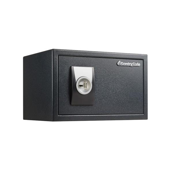 セントリー Sentry 鍵式セキュリティー保管庫(B5紙収納可能)クラシカルキー2本付 X055K