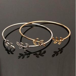 シンプルなリーフブレスレットバングルの詳細画像3