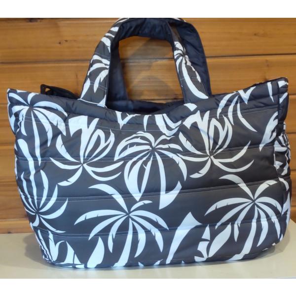 ハワイアン中綿ビッグトートバッグ　レッスンバッグ　旅行　マザーバッグにも