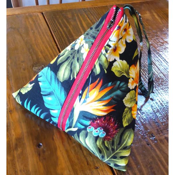 三角ポーチ　テトラポーチ　ハワイ柄001