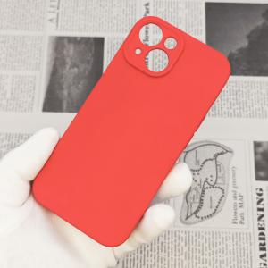 iPhone 15 シリコンケース [01] レッドの詳細画像1