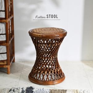 tuttuラタン四角スツール おしゃれ 籐 椅子 藤 天然素材 ナチュラル