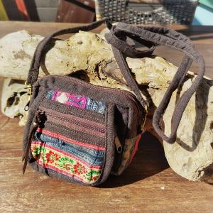 モン族刺繍 ショルダーミニバッグ　刺繍 タイ 少数民族 伝統 ハンドメイド｜lapi-lapi