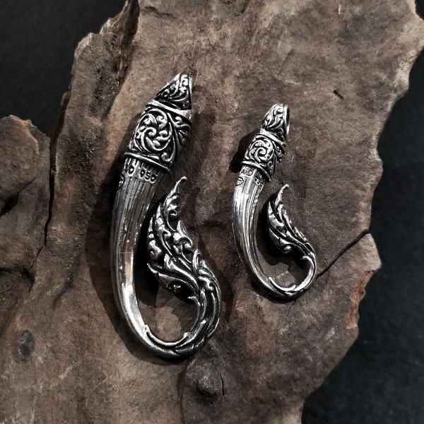 ZOCALO ペンダントトップ FANG OF FLAME S　ソカロ エスニック シルバー