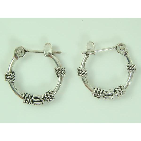 シルバーピアス 直径約12mm エスニック 3点S字模様 フープピアス ワンタッチ スナップタイプ ...