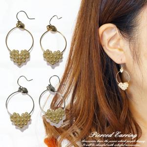 ピアス ハート ビーズボール プラスチックパール リース サージカルステンレス フックピアス｜laplateriashu