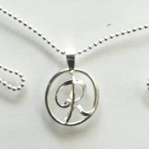 イニシャルペンダントトップ シルバー
