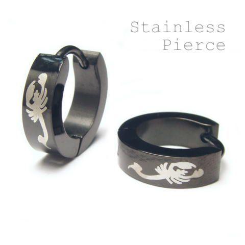 レディースピアス メンズ ステンレスを使用 蠍の模様がワンポイント ブラックフープのステンレスピアス...