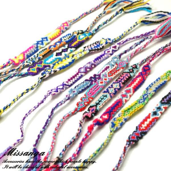 ミサンガ カラフル エスニック 毛糸 編み込み プロミスリング 夏アクセ ブレスレット ペア カップ...