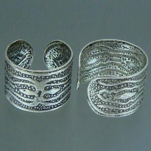 シルバー925 流れ イヤーカフ デザイン イヤカフ ec031