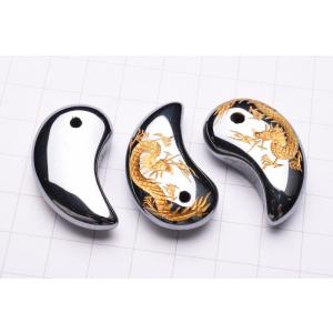 テラヘルツ 33.5x19mm 龍彫り 勾玉_...の詳細画像2