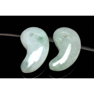 翡翠(硬玉ジェダイト) 20x12mm 勾玉 ルース 1個売り_PRG1213