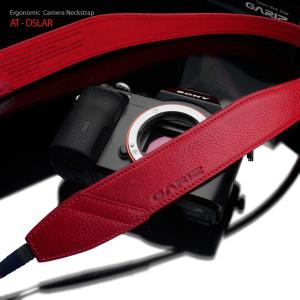 GARIZ/ゲリズ Italian Leathere with Alcantara カメラネックストラップ AT-DSLAR Ergonomic Camera Neckstrap レッド｜laughs