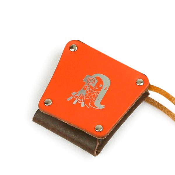 「写真が趣味のアマビエ」のバッグチャーム オレンジ