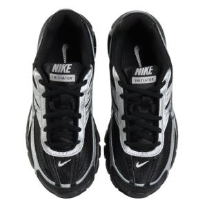 ナイキ(NIKE)(レディース)スニーカー ス...の詳細画像1